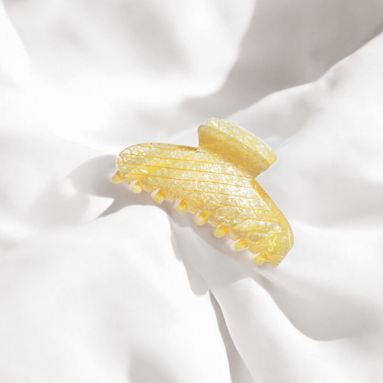 L'Iconique Jaune nacré